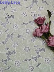 Marfim bordado floral frondoso da tela do ilhó do algodão pela jarda