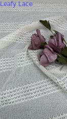 2025 Tecido de renda de alongamento para vestidos e vestuário de tulle de tipo de faixa macia padrão pelo pátio