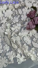 Elegante malha de renda floral para vestidos, macia e leve