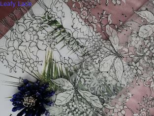 Tom - tela floral do fato de Tone White Black French Chantilly