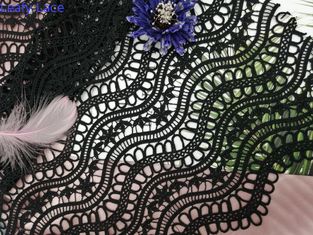 O produto químico 100% preto do poliéster faz crochê o bordado pesado da tela do laço