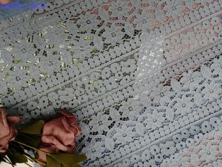 Tela floral azul do laço do algodão 3D de 145CM para artigos do fundamento