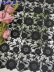 Fazer crochê a tela pesada do laço do bordado floral químico