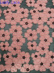 O laser cortou a malha floral da tela do bordado de Applique do laço
