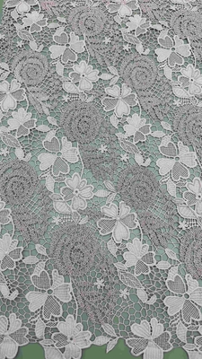 51 centímetros 100% Poly Cor Luminosa Púrpura Floral bordados químicos Vestido Tecido Para Vestido de Moda