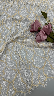 Temporada Primavera e Verão Chantilly Francês Bicolor Filamento renda com desenho floral com Cotoveladas Cachoeira Leve Para Vestido de Moda