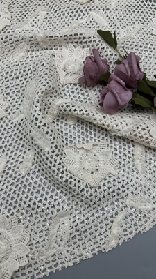 Tecido de renda de lenços de folhas bordadas de alta qualidade para vestido de festa