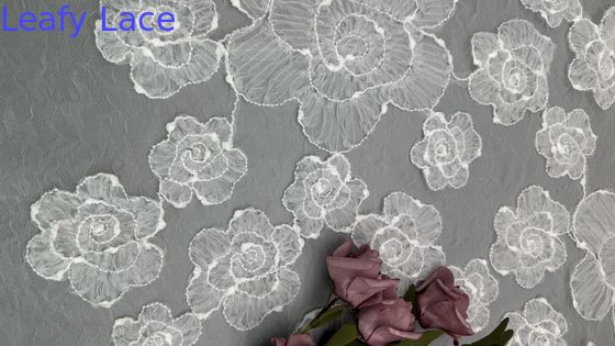 Tela de renda bordada de estilo vintage 3D Floral Tulle Branco renda para projetos de casamento de noiva