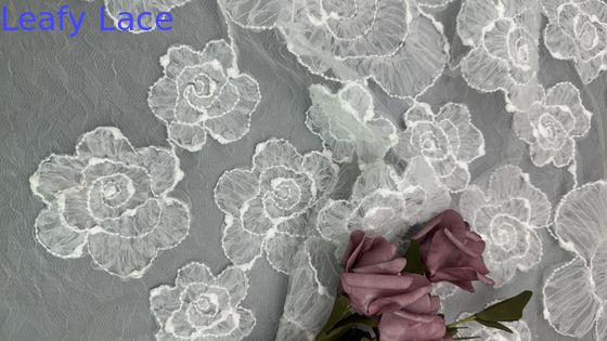 Tela de renda bordada de estilo vintage 3D Floral Tulle Branco renda para projetos de casamento de noiva