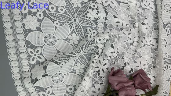 Tecido de renda floral branca bordado Tecido de pálpebras suave e elegante para costura