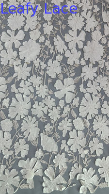 Elegante malha de renda floral para vestidos, macia e leve