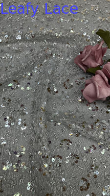 Tecido de renda floral metálica com folhas bordadas para confecção de vestidos de noiva, tecido brilhante
