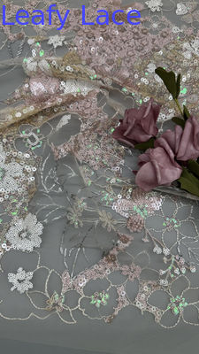Tecido de lantejoulas com bordado de contas, base de malha, bordado floral, ocasião elegante e bonita