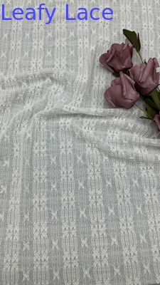 Tecido bordado de renda branca e folhosa, ótima cor, padrões tipo listra barroca e vestido romântico
