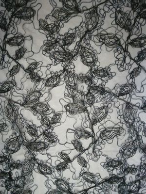 O cabo poli de nylon preto faz crochê o material do laço para o vestido de casamento