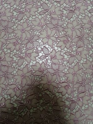 O laser floral cor-de-rosa cortou a tela bordada 125CM do laço para o vestuário das mulheres