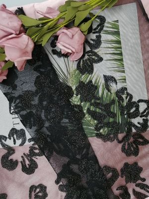 A tela floral amarrado delicada preta do laço 3D bordou a tela nupcial