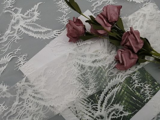 Tela nupcial do vestido de casamento da tela branca de pouco peso do laço de Chantilly