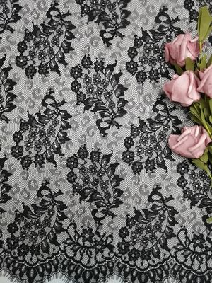Os franceses de Paisley atam a tela de pouco peso preta do laço do tule