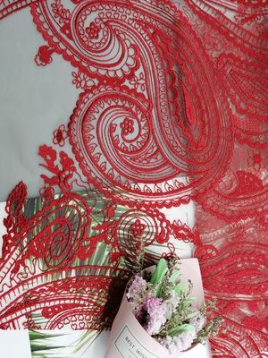 Tela vermelha do laço de Mesh Bridal Dress Embroidery Paisley do tule