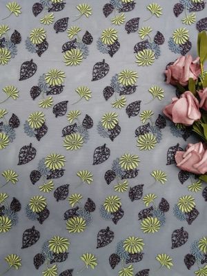 Tule metálico colorido do bordado do voile do laço 3D de 125CM tela floral
