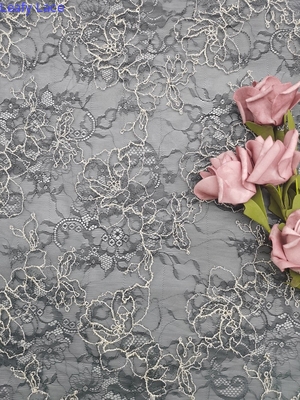 Tela floral frondosa bordada OEKO TEX Standard 100 do laço 3D para a costura